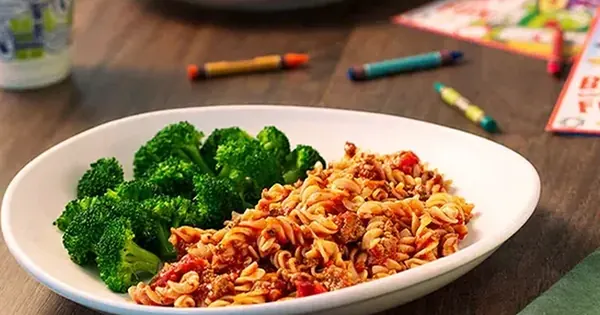 Olive Garden Kids Gluten-Free Rotini with Meat Sauce