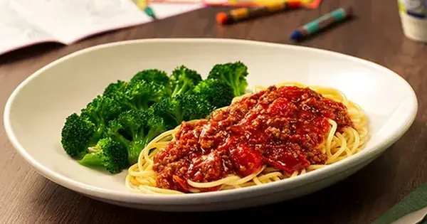 Olive Garden Kids Pasta with Meat Sauce