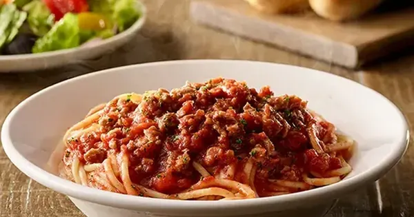 Olive Garden Lunch Spaghetti with Italian Sausage